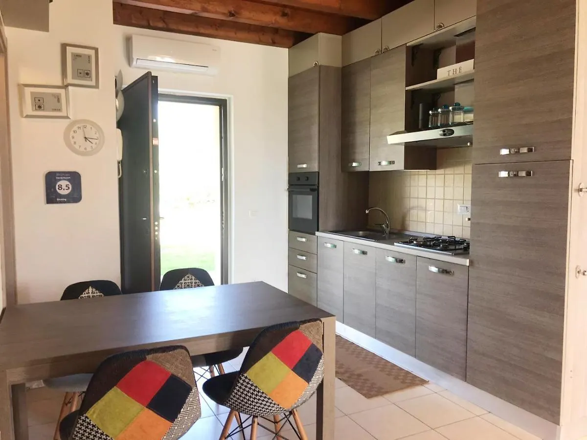 Luxury Apartments The Poet In Residence With Pool Manerba del Garda