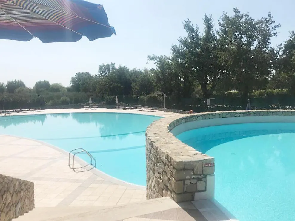 Luxury Apartments The Poet In Residence With Pool Manerba del Garda