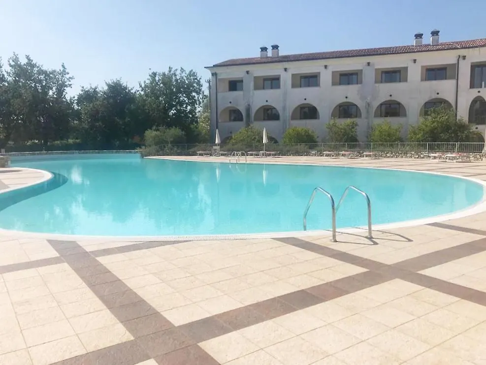 Luxury Apartments The Poet In Residence With Pool Manerba del Garda Italy