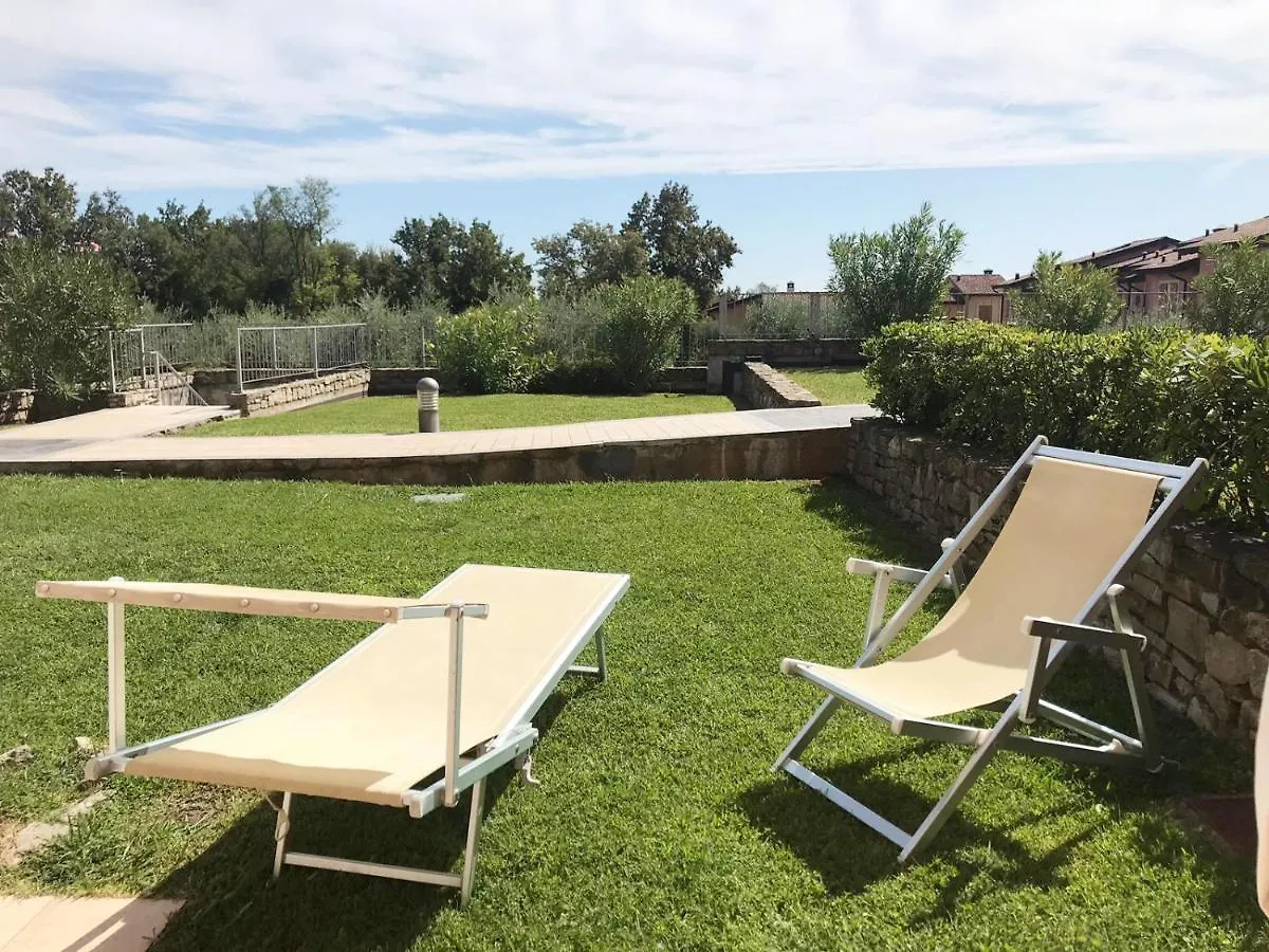 Luxury Apartments The Poet In Residence With Pool Manerba del Garda Italy