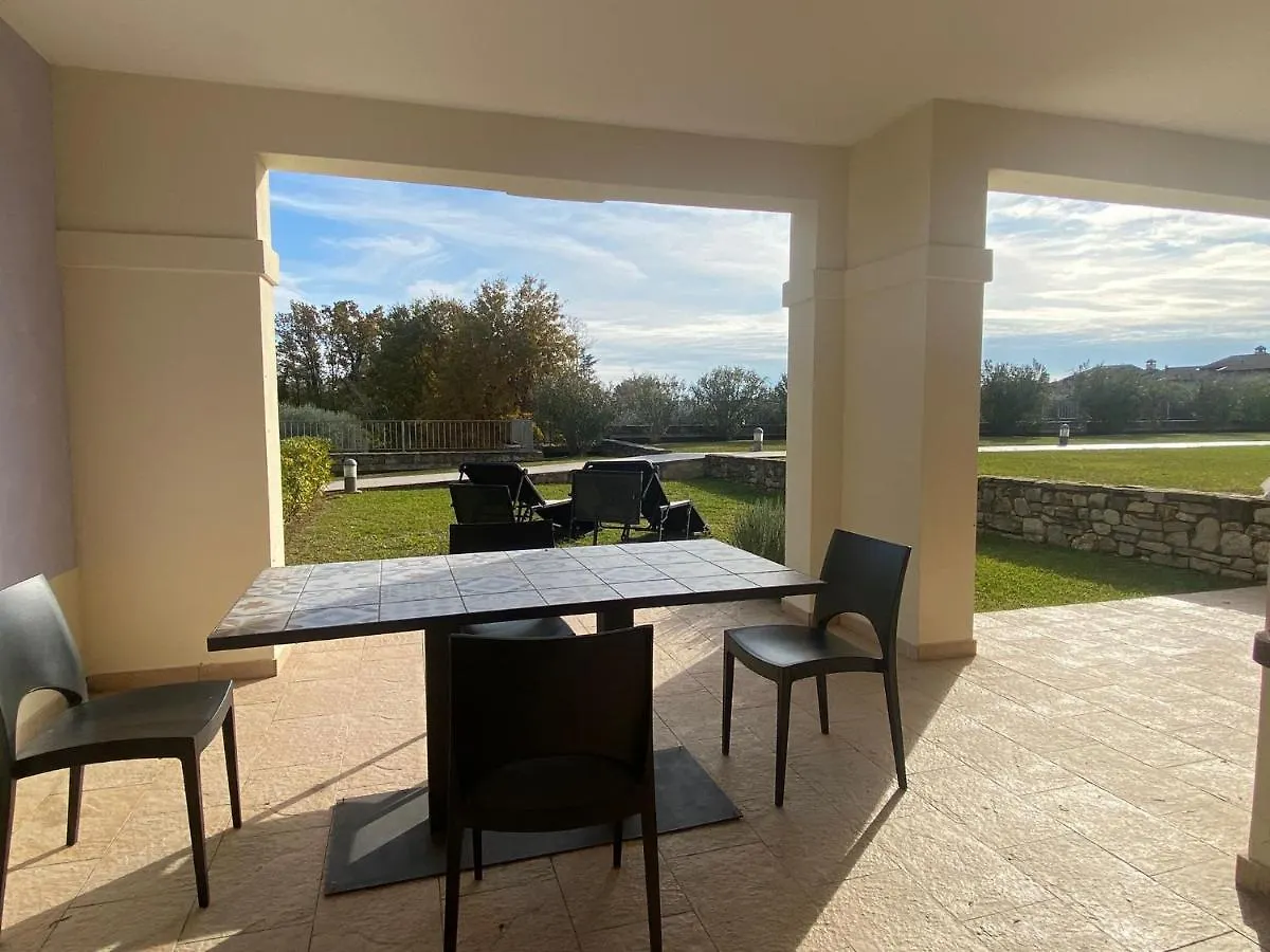 Luxury Apartments The Poet In Residence With Pool Manerba del Garda