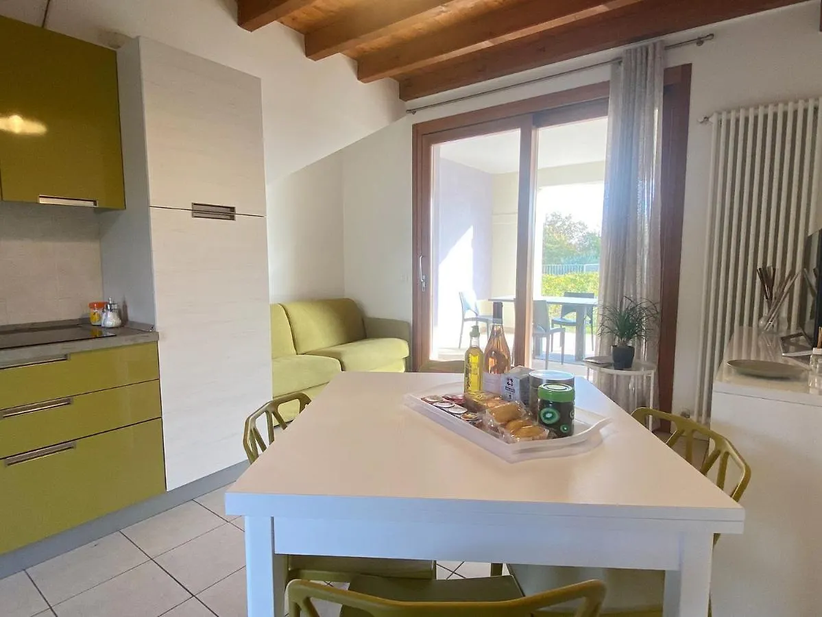 Luxury Apartments The Poet In Residence With Pool Manerba del Garda
