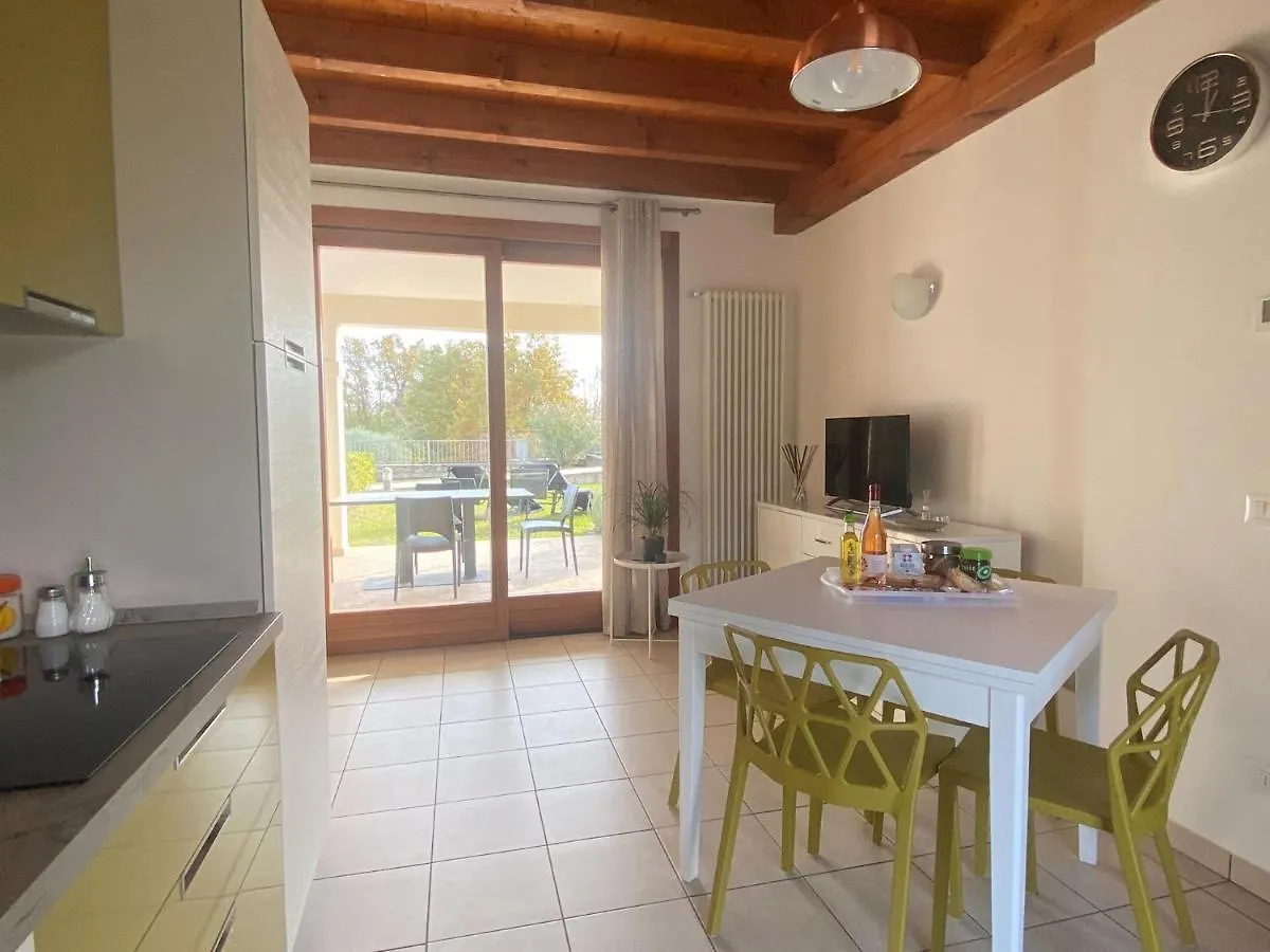 Luxury Apartments The Poet In Residence With Pool Manerba del Garda