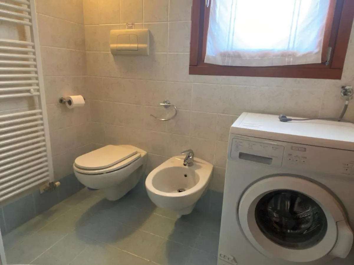 Luxury Apartments The Poet In Residence With Pool Manerba del Garda Italy